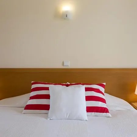 T2 15º Praia Mar Port - Wow Beach 2bd Flat Sea View - 300mts 2 Beach/wifi 公寓 波尔蒂芒