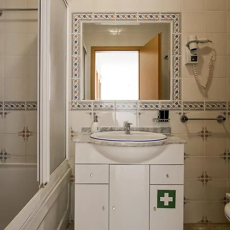 T2 15º Praia Mar Port - Wow Beach 2bd Flat Sea View - 300mts 2 Beach/wifi * 波尔蒂芒